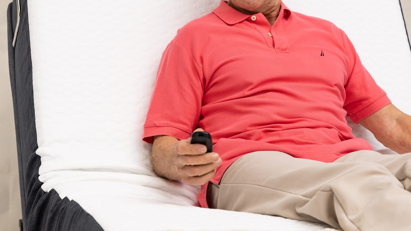 How an Adjustable Bed for Chronic Pain Relief Can Transform Your Sleep